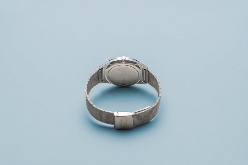 20200610 308 00037 17140 007 Backcase